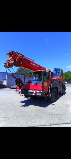 Zdjęcie oferty: Dźwig Liebherr 25 ton 93 rok