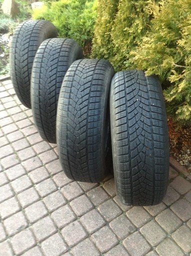 Zdjęcie oferty: Goodyear UltraGrip SUV 225/65/17  4 szt za 650zł  