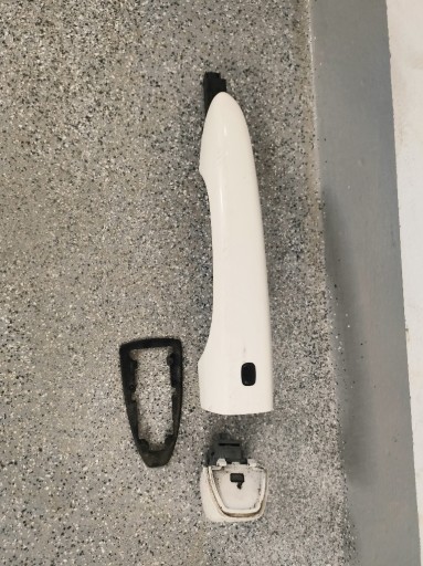 Zdjęcie oferty: Klamka drzwi lewy przód kierowca jeep compass 2 2017-20 