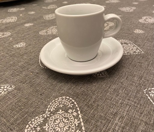 Zdjęcie oferty: Elegancka filiżanka do espresso KAHLA