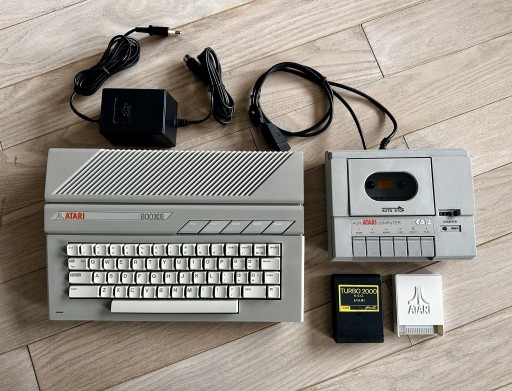 Zdjęcie oferty: Atari 800XE ECI 128kB+CA12 Turbo+2xcart, sprawny