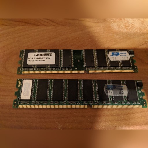 Zdjęcie oferty: Pamięć RAM 2x256MB