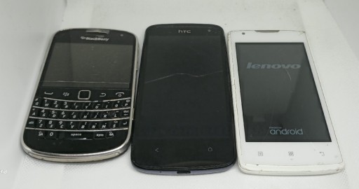 Zdjęcie oferty: Pakiet 3 telefonów z przeznaczeniem na części. 