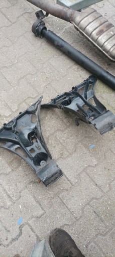 Zdjęcie oferty: Ślizg boczny zderzaka tylnego BMW e60 combi L i P 