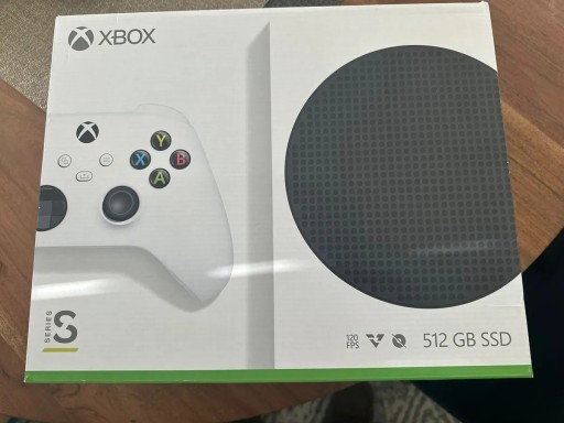 Zdjęcie oferty: Xbox Series S - jak nowa, komplet