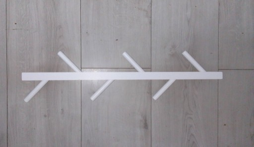 Zdjęcie oferty: Wieszak ścienny Livarno Home – biały, 6 haczyków, max 3 kg, stan idealny