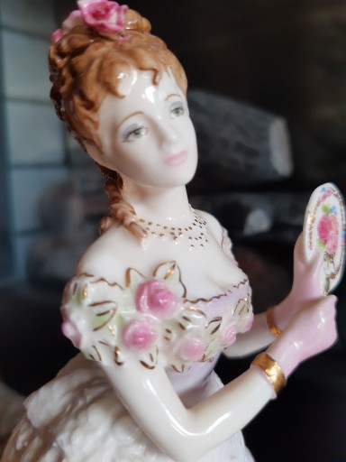 Zdjęcie oferty: Figurka porcelanowa ROYAL WORCESTER -SPLENDOUR 