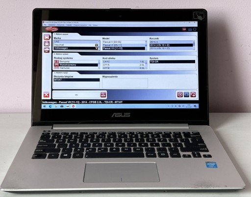 Zdjęcie oferty: DOTYKOWY Laptop do delphi autocom multidiag