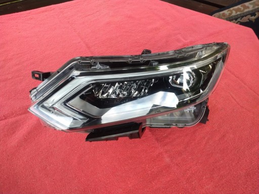 Zdjęcie oferty: Lampa przód lewa Nissan Qashqai J11 II Lift LED OE