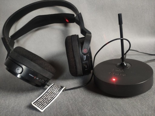 Zdjęcie oferty: słuchawki bezprzewodowe SONY zasięg 100m