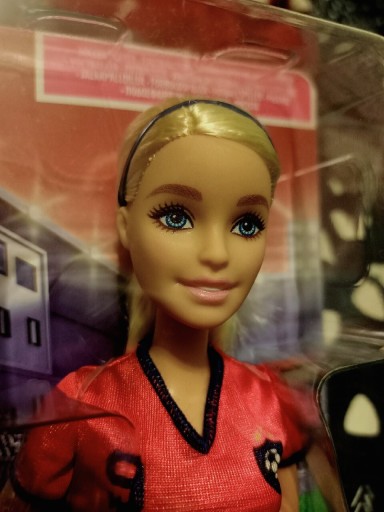 Zdjęcie oferty: Barbie: lalka kariera Piłkarka HCN17