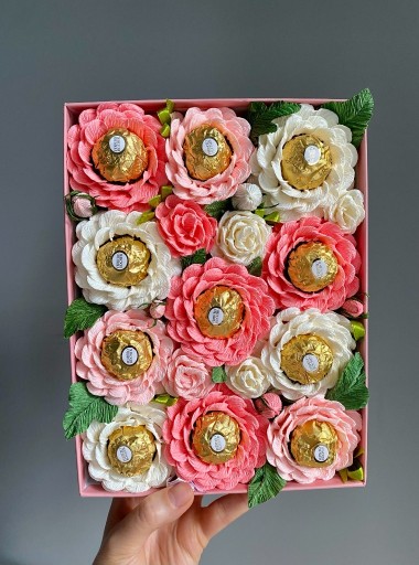 Zdjęcie oferty: flowerbox  Kwiaty z cukierkami  FERRERO ROCHER
