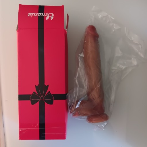 Zdjęcie oferty: Penis zabawka erotyczna z przysawka