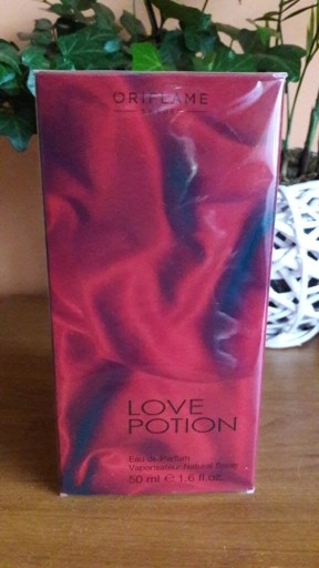 Zdjęcie oferty: Woda perfumowana Love Potion Oriflame 50 ml.