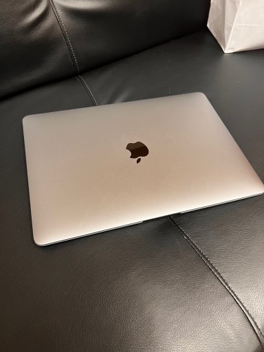 Zdjęcie oferty: Laptop MacBook Air Retina (2018) 13,3 " 