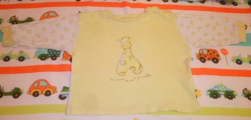 Zdjęcie oferty: Komplet Piżama żółto-biala z żyrafami r.80