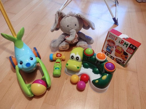 Zdjęcie oferty: Zestaw zabawek dla dziecka 1-3 lata pchacz slonik