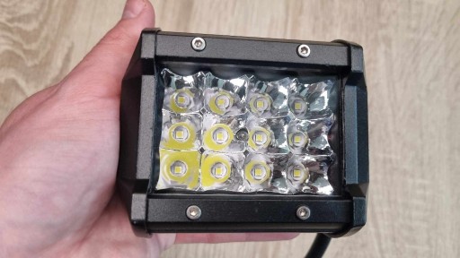 Zdjęcie oferty: Lampa robocza prostokątna 12 LED