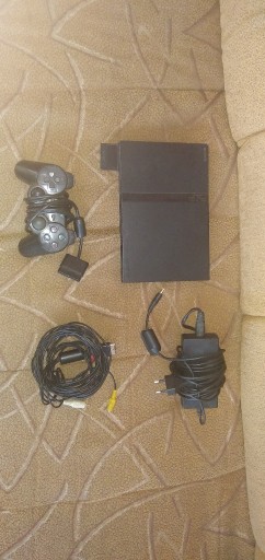 Zdjęcie oferty: konsola sony playstation 2 + 1 pad + karta