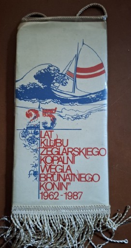 Zdjęcie oferty: Proporczyk - 25 lat Klubu Żeglarskiego KWB Konin 1962-1987