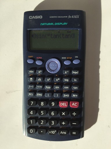 Zdjęcie oferty: Kalkulator Casio fx - 83 ES