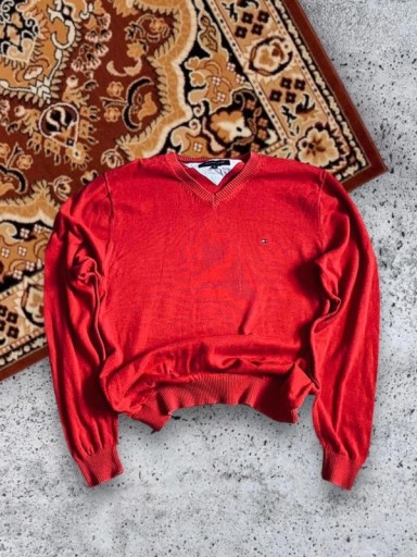 Zdjęcie oferty: Tommy Hilfiger sweter w serek czerwony