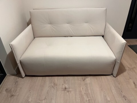Zdjęcie oferty: Sofa rozkładana dwuosobowa beżowa NOWA