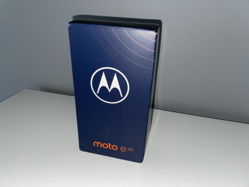 Zdjęcie oferty: MOTOROLA Moto e20 6.5 2/32 Graphite Android 11 Go
