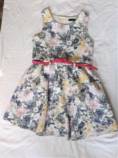 Zdjęcie oferty: Super sukienka w kwiaty roz 110-116 George