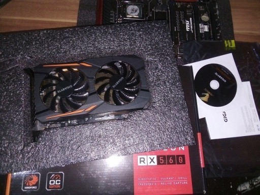 Zdjęcie oferty: [CHORZÓW] Gigabyte Radeon RX560 4GB GAMING OC 6PIN