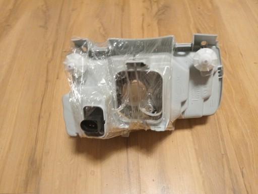 Zdjęcie oferty: VW polo III 6n1 lampa lewa nowa depo