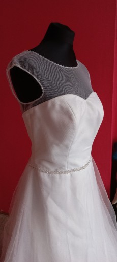 Zdjęcie oferty: Suknia ślubna biała tiulowy biust