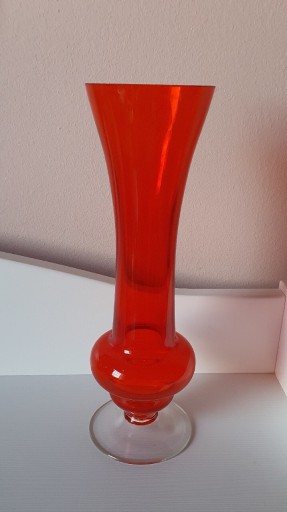 Zdjęcie oferty: Wazon szklany czerwony rubin Ząbkowice