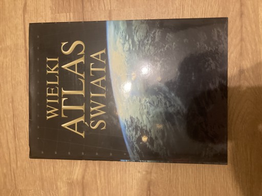 Zdjęcie oferty: Atlas świata jak nowy