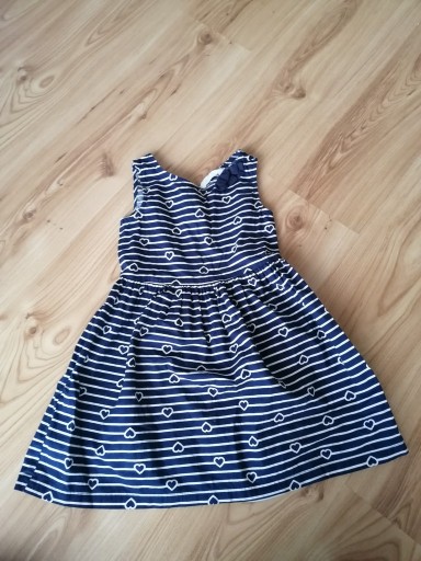 Zdjęcie oferty: Sukieneczka h&m r. 116