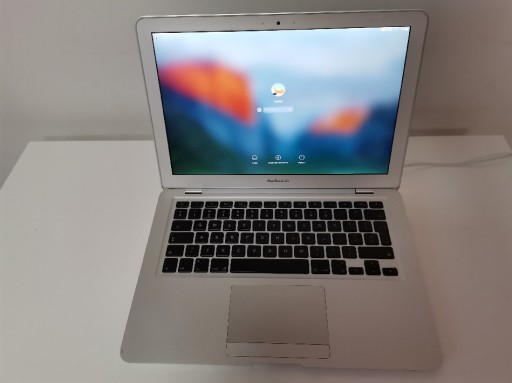 Zdjęcie oferty: MacBook 13"3