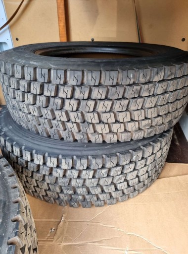 Zdjęcie oferty: 295/60 R22.5 bieżnikowane 