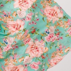 Zdjęcie oferty: Tkanina wiskoza w kwiaty, materiał na sukienkę