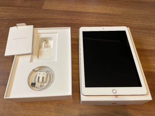 Zdjęcie oferty: iPad (6th Generation) Wi-Fi