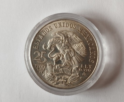 Zdjęcie oferty: Srebrna moneta 25 estados 1968r.