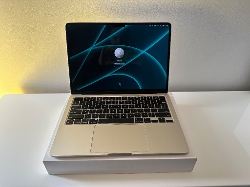 Zdjęcie oferty: MacBook Air M2 Księżycowa poświata