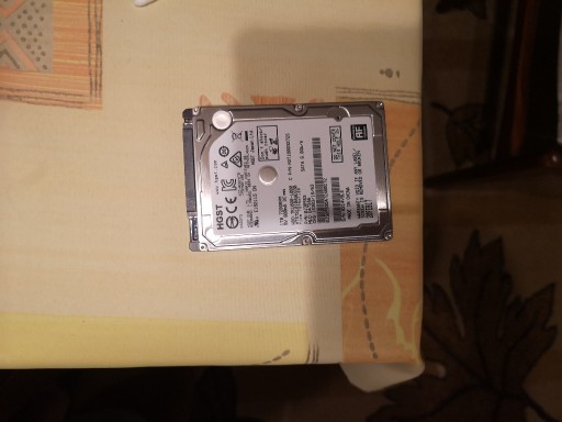 Zdjęcie oferty: Dysk twardy HDD 2,5 cala 1TB