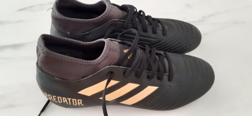 Zdjęcie oferty: Buty korki adidas predator