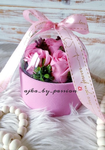 Zdjęcie oferty: FlowerBox z mydlanymi różami, Komunia, Dzień Matki