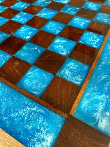 Zdjęcie oferty: Ręcznie robiona szachownica plansza warcaby żywica