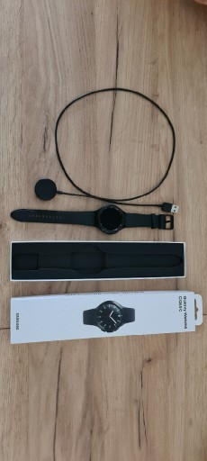 Zdjęcie oferty: Smartwatch samsung classic 4 czarny