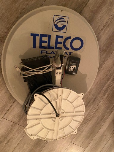 Zdjęcie oferty: Antena satelitarna Teleco kamping kamper satelita