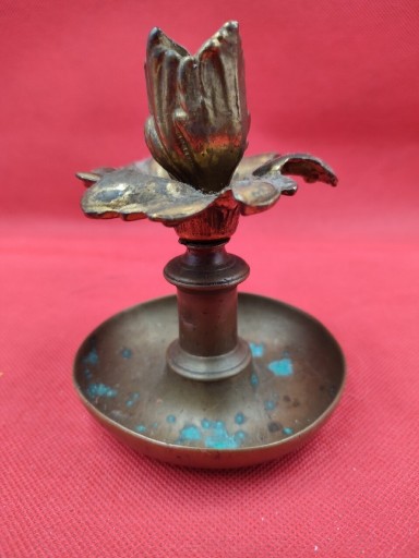 Zdjęcie oferty: Stary mosiężny świecznik 13cm