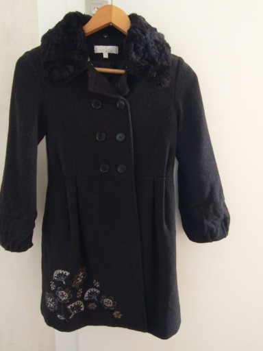 Zdjęcie oferty: Płaszczyk dla dziewczynki z odpinanym kołnierzem . 9 lat