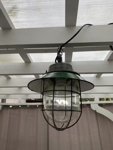 Zdjęcie oferty: Lampa Emaliowa ze szklanym kloszem art Deco